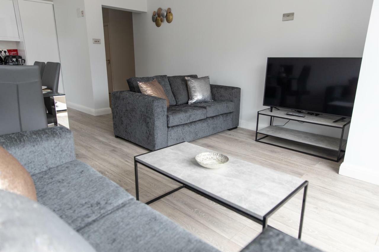 London Northwick Park Serviced Apartments By Riis Property Harrow Exteriör bild