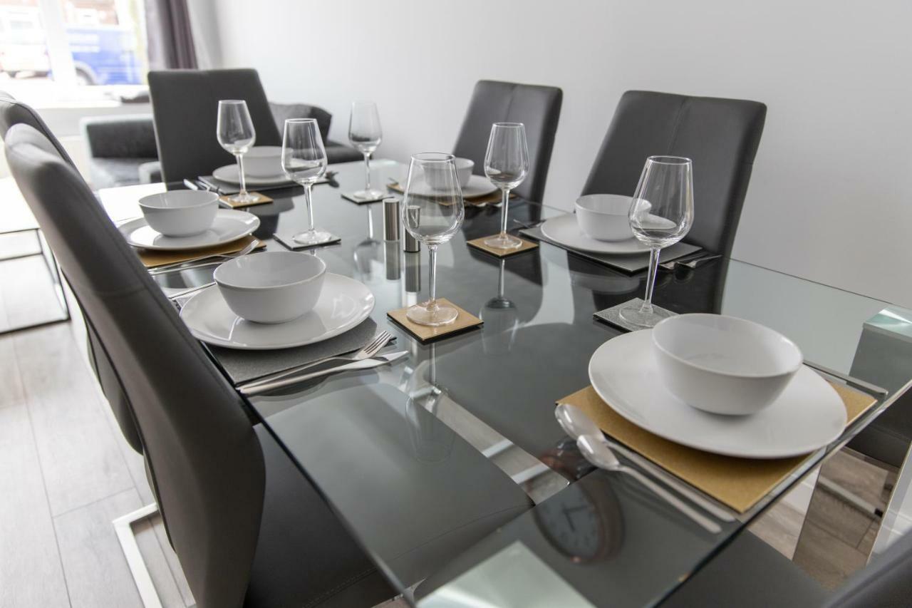 London Northwick Park Serviced Apartments By Riis Property Harrow Exteriör bild