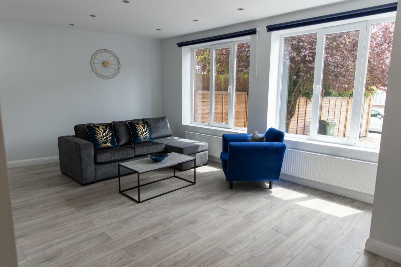 London Northwick Park Serviced Apartments By Riis Property Harrow Exteriör bild