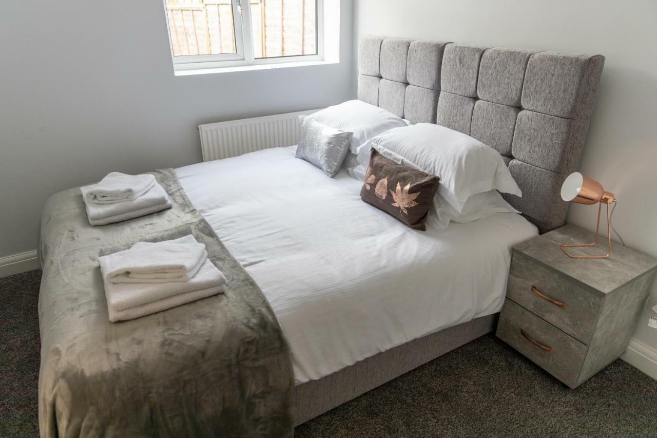 London Northwick Park Serviced Apartments By Riis Property Harrow Exteriör bild