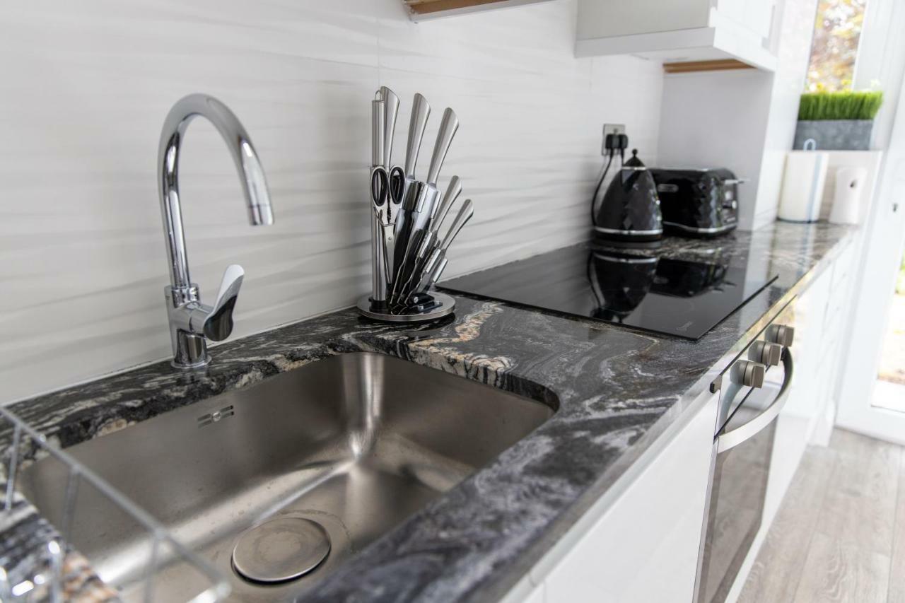 London Northwick Park Serviced Apartments By Riis Property Harrow Exteriör bild