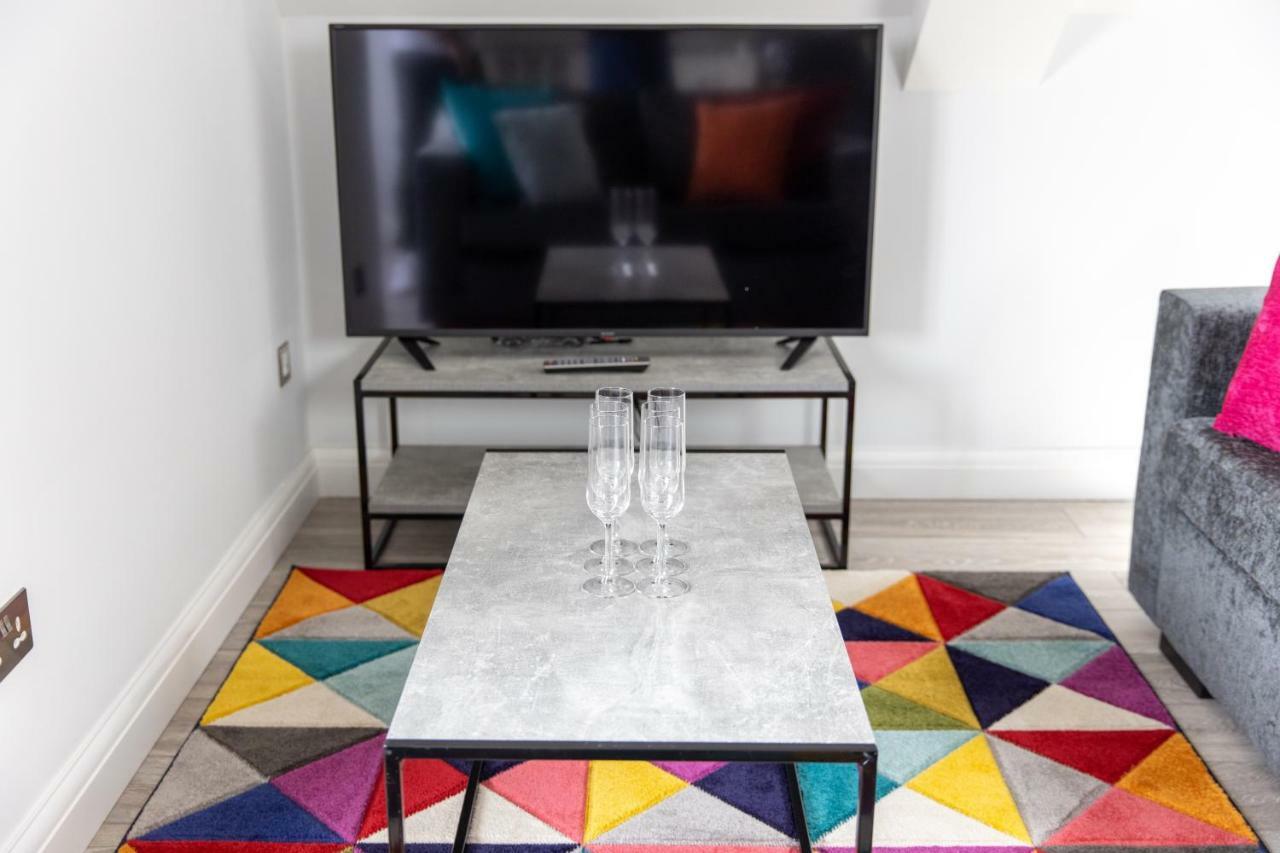 London Northwick Park Serviced Apartments By Riis Property Harrow Exteriör bild